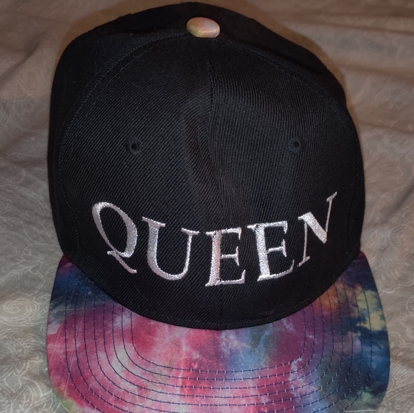 Accessories - 🌻 Woman's snapback "Queen" 🌻